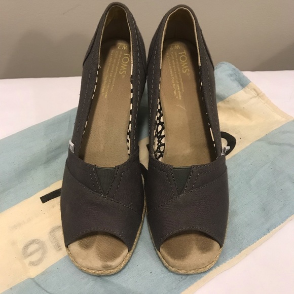 TOMS wedges - Picture 6 of 6